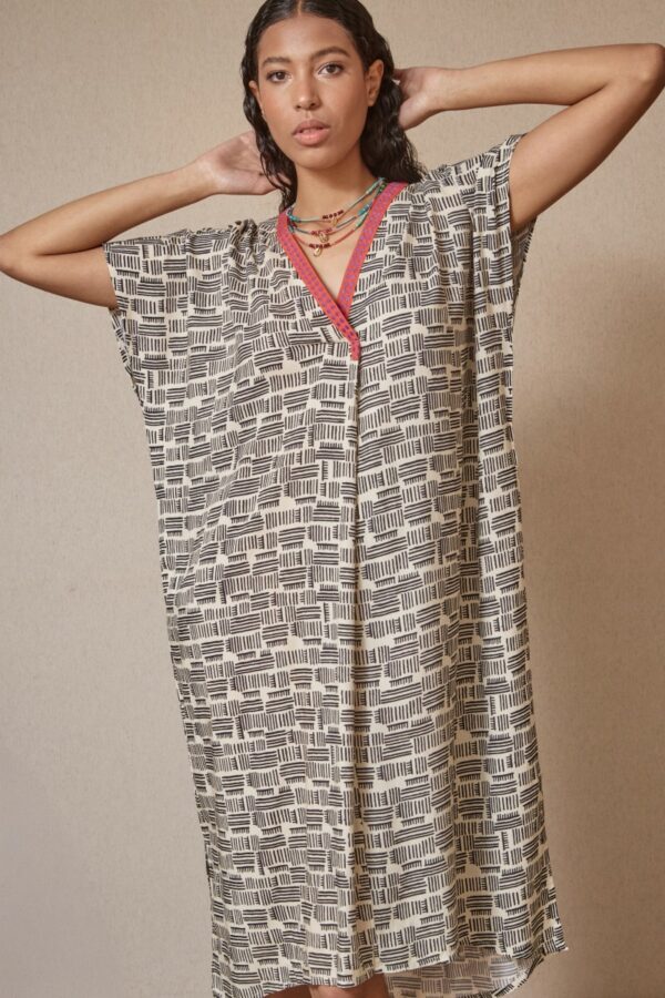 VESTIDO CUELLO EN V AFRICANO LATIDO