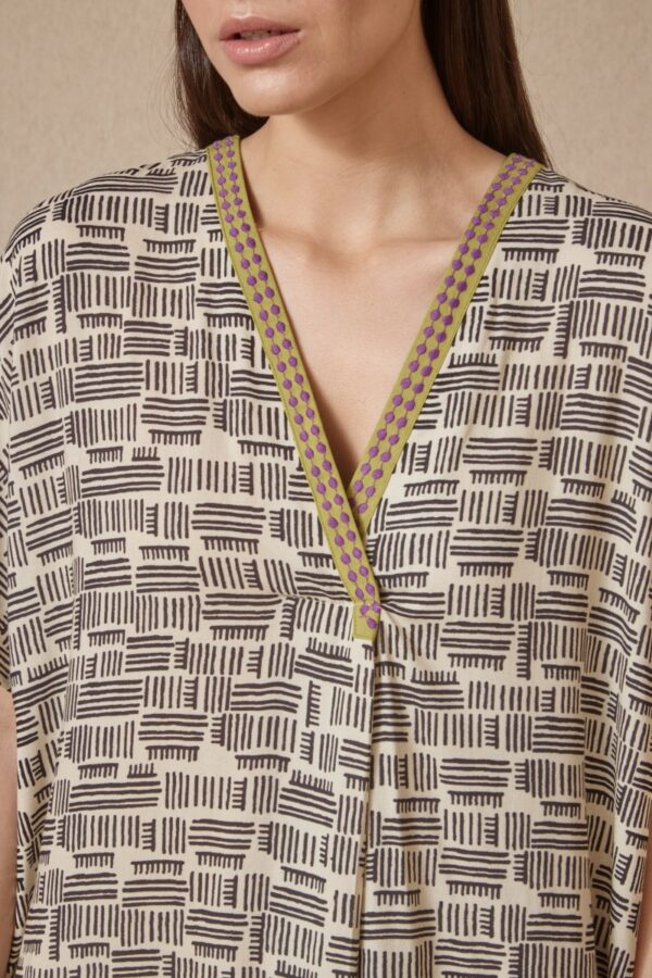 VESTIDO CUELLO EN V AFRICANO LATIDO